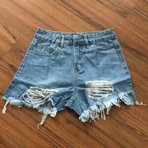 NWT High Waisted Distressed Jean Shorts Ripped Denim Shorts Size Small